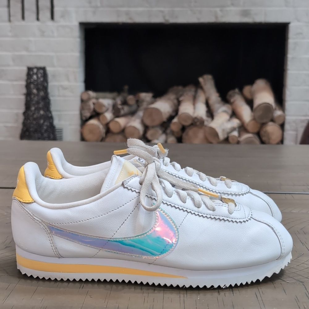Nike Cortez Iridescent Pearl Butter Yellow Sneakers Sz 9 - Picture 3 of 12